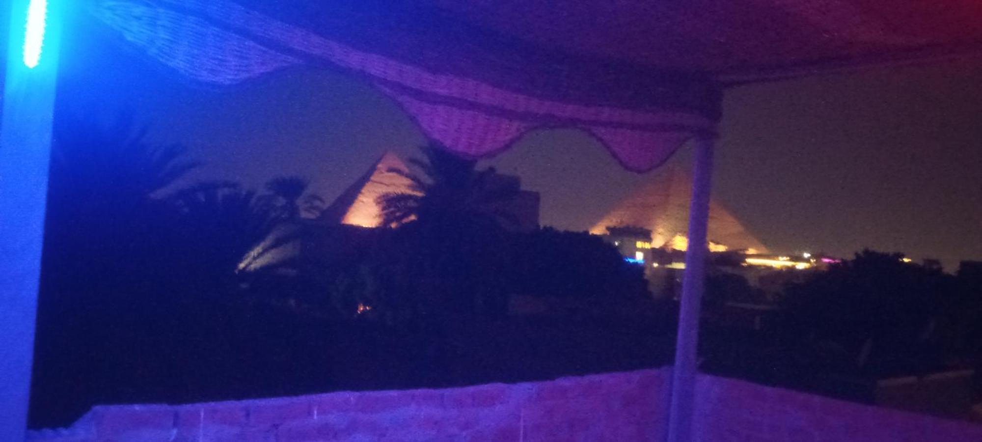 Horus Pyramids * El Cairo