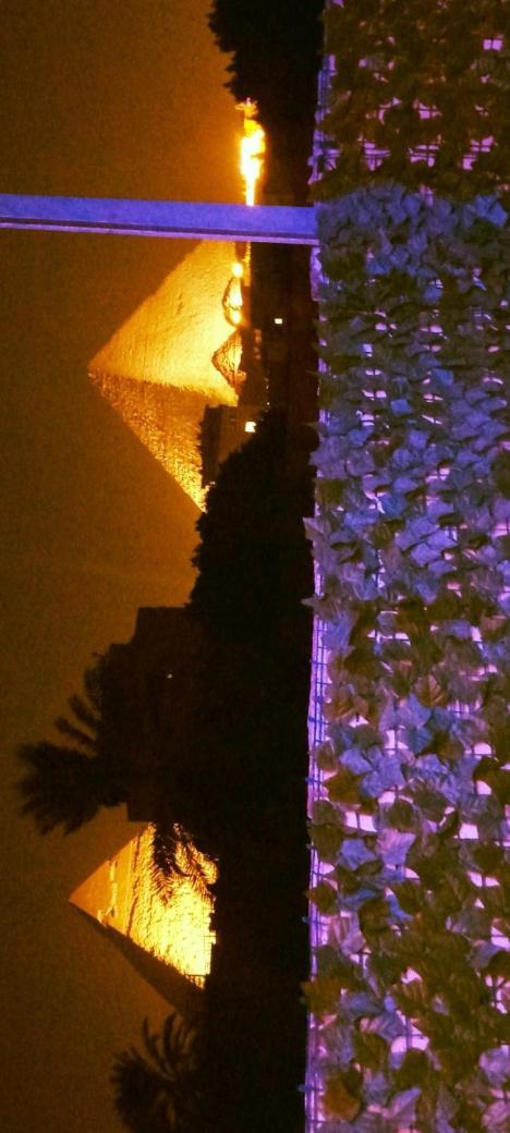 Horus Pyramids * El Cairo